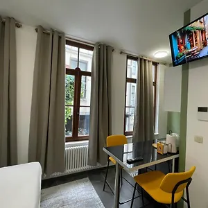 https://apartament-1.brusselshotelsbook.com